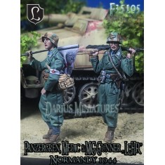 1/35 Panzer Grenadier Medic and MG 42 Gunner Lehr (2 figures)