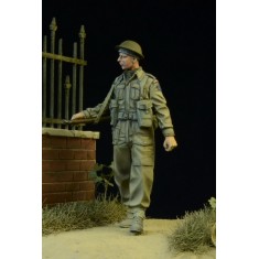 1/35 British/Commonwealth Infantryman Walking 1942-1945 (1 figure)