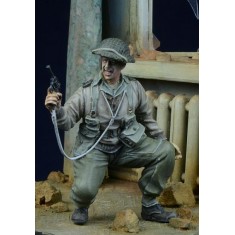 1/35 British/Commonwealth Officer in Action, 1943-45 (1 figure)