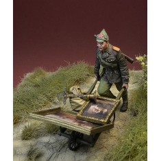 1/35 Soviet Trooper 4 "Art Connoisseur?" 1944-46