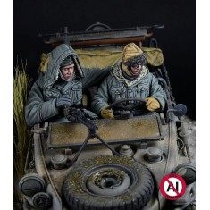 1/35 German Schwimmwagen Crew Vol.1 Front Seats Winter 1943-45 (2 figures)