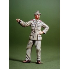 1/35 WWII DAK NCO Pointing