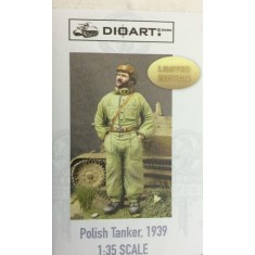 1/35 WWII Standing Polish Tanker 1939 - Limited Edition (1 Figure)