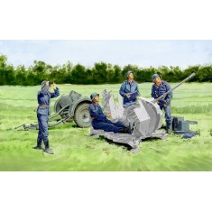 1/35 2cm Flakvierling Crew with Sd.Ah.51 Two-Wheeled Trailer