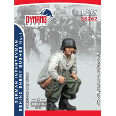 1/35 German Infantryman ''Behind the Enemy Bushes'' 1939-42 No.1
