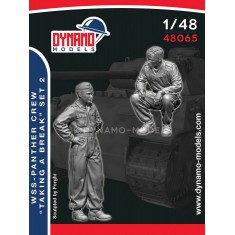 1/48 Panther Crew ''Taking a Break'' Set 2 (2 figures)