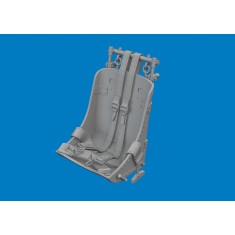1/48 P-47D Razorback Seat with Intergral Seat Belts for MiniArt kits
