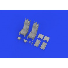 1/48 General Dynamics F-16D Fighting Falcon Ejection Seats for Kinetic kits