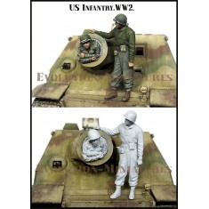 1/35 WWII US Infantry Sturmtiger Tank Crews (2 figures)