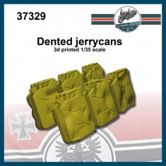 1/35 Dented Jerrycans
