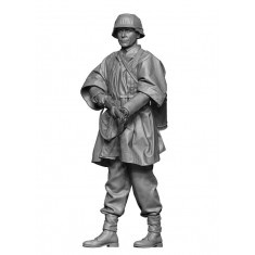 1/48 WWII Waffen Soldier Wearing Phancho #2