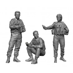 1/48 ROKA At Rest (3 figures)