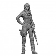 1/48 G.I Jane Female Soldier with Rifle