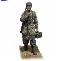 1/35 German Fallschirmjager Soldier