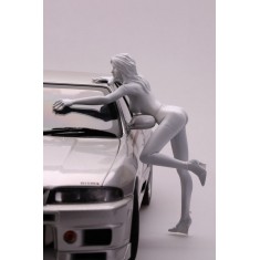 1/18 Car Wash Girl (Resin)