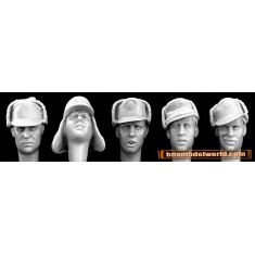 1/35 5x Heads with WWII German Winter Peaked Caps
