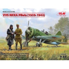 1/32 VVS RKKA Pilots 1939-1942 (3 figures)