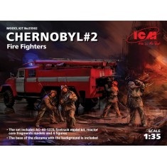 1/35 Chernobyl #2 Fire Fighters (AC-40-137A firetruck & 4 figures & diorama base)