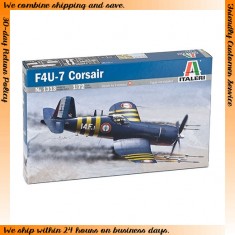 1/72 WWII F4U-7 Corsair