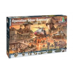1/72 Vietnam War Battle Set - M48, M113, UH 1C, Battlefield Buildings, Vietnamese Huts