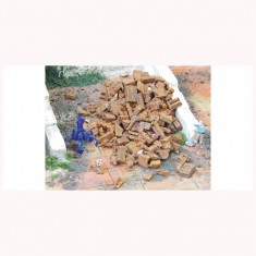 1/87 (HO scale) Industrial Scrap Rusty (75g)