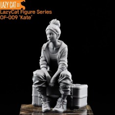 1/35 Modern/Fantasy ''Kate'' Female Casual Hoodie Seated Relaxed Pose