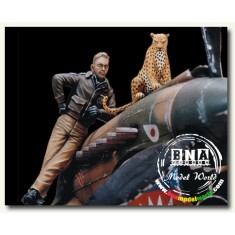 1/35 WWII Flying Tigers' Pilot with a Leopard (Base included)