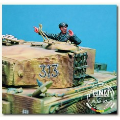 1/35 German Tank Commander