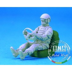 1/35 US Army Stryker AFV Driver