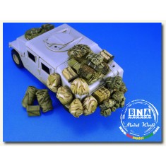 1/35 High Mobility Multipurpose Wheeled Vehicle (HMMWV) Humvee Hummer Stowage