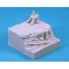 1/35 River Bank with Squirrel Figure Base