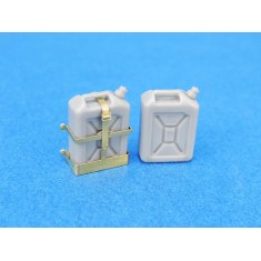 1/35 IDF 20L Water Can w/Holder set (10pcs)