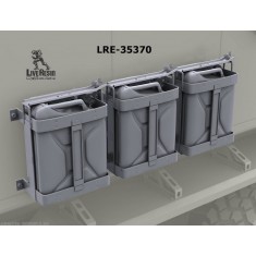 1/35 Modern Russian Canisters In Cradle