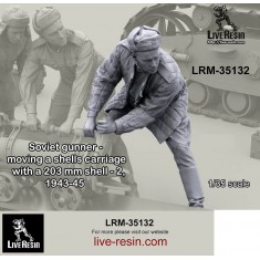 1/35 Soviet Gunner - Moving A Shells Carriage with 203mm Shell #3, 1943-45
