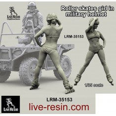 1/35 Roller Skates Girl In Military Helmet 