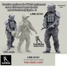 1/35 Russian Engineer In OVR-2 Eguipment Carry Disarmed Bomb