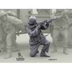 1/35 Russian Internal Troops - Knee AK-74 Shooting From Knee, K6-9 Helmet Version