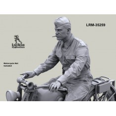 1/35 Red Army Motorcyclist