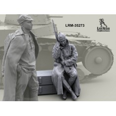 1/35 Red Army Soldier Sleeping at a Halt