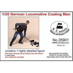 1/35 German Locomotive Coaling Man (1 Resin Figure)