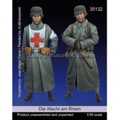 1/35 WWII German Medic & Grenadier "Die Wacht am Rhein" (2 figures)
