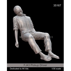 1/35 Toyota FJ43 Pickup Driver for AK Interactive kit (1 Figure)