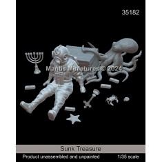 1/35 WWII German Diver and Sunken Treasure Diorama Set