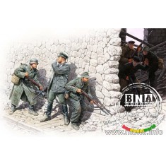 1/35 "Who's that"