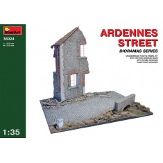 1/35 Ardennes Street (Ruined Building+Diorama Base, Base Size: 270mm x 210mm)