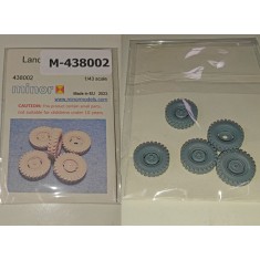 1/43 Land Rover 7.50 x 16 Deestone Wheels