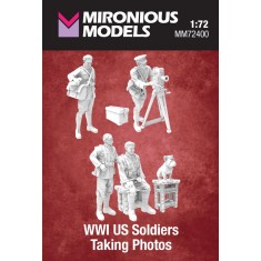 1/72 WWI US Soldiers Taking Photos