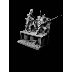 75mm Coldstream Guards Hougoumont 1815 (3 figures w/diorama)
