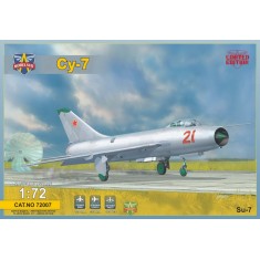 1/72 Soviet Sukhoi Su-7 Fighter
