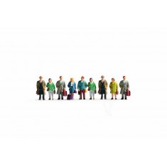 N Scale Passengers (9 Figures) Assembled and Painted Miniatures
